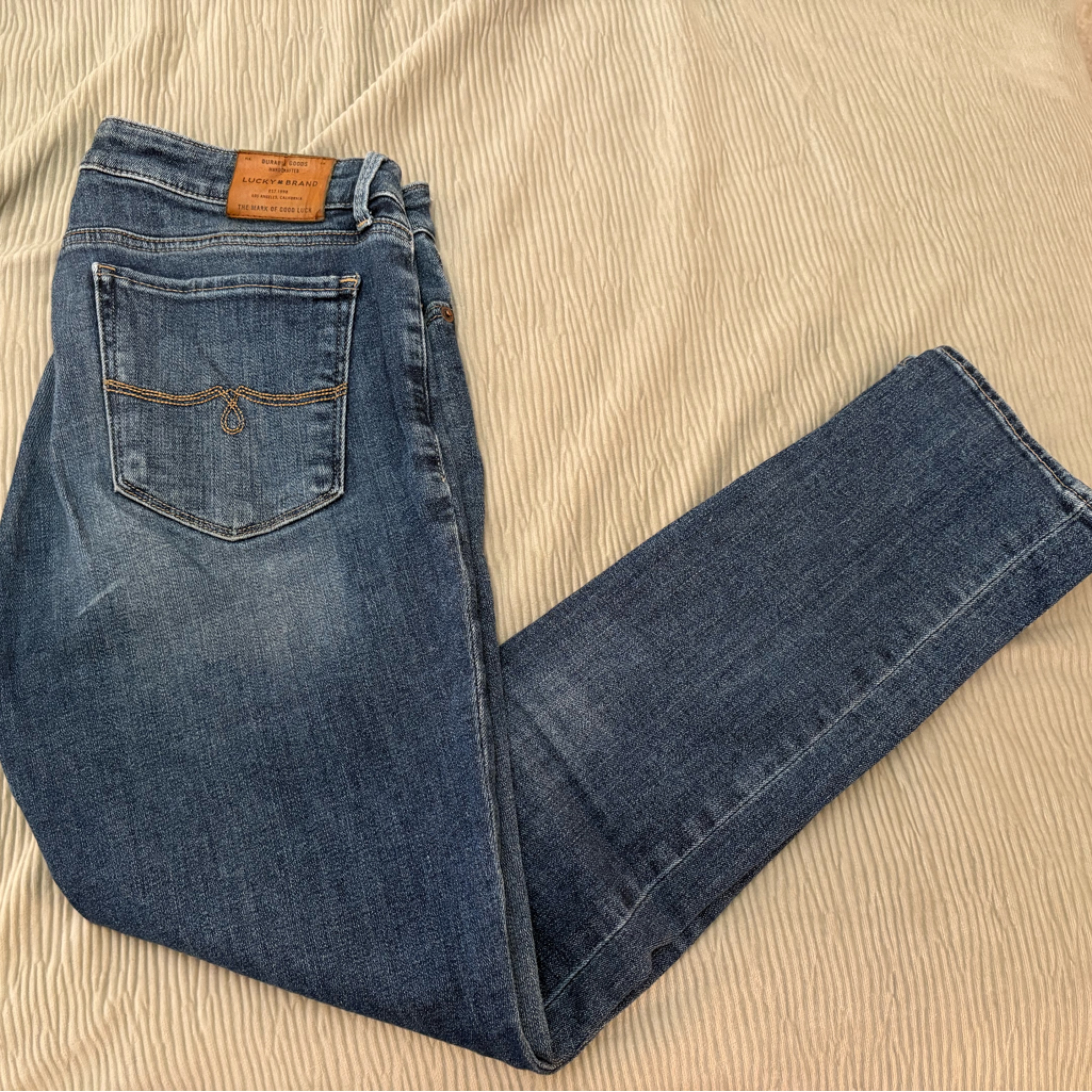 Lucky Brand Blue Denim Jeans With Brown Label